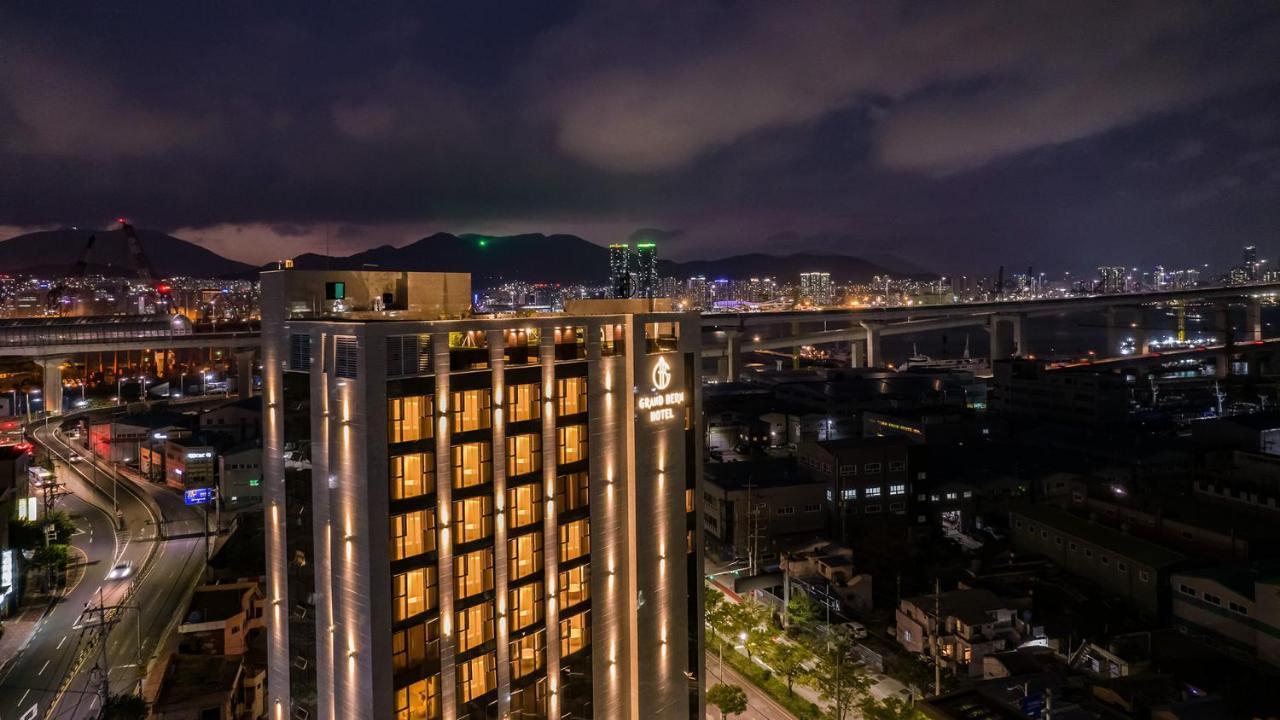 Yeongdo Grandbern Hotel Busan Esterno foto