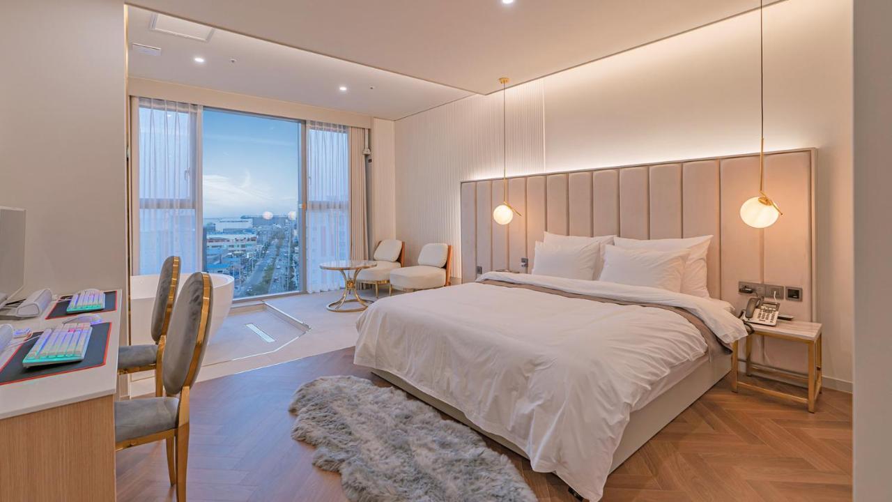 Yeongdo Grandbern Hotel Busan Esterno foto